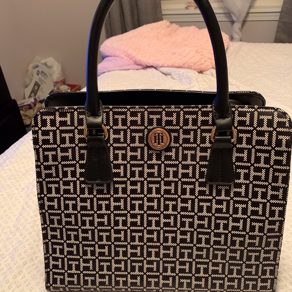 Tommy Hilfiger Handbag